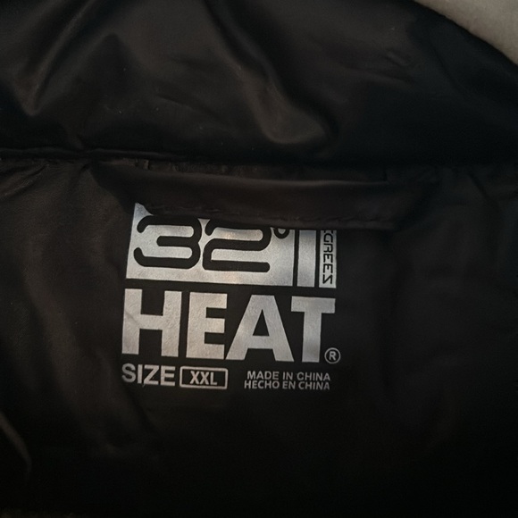 32* Degrees Heat Black Ultra Light Down Puffer Jacket - Picture 6 of 10